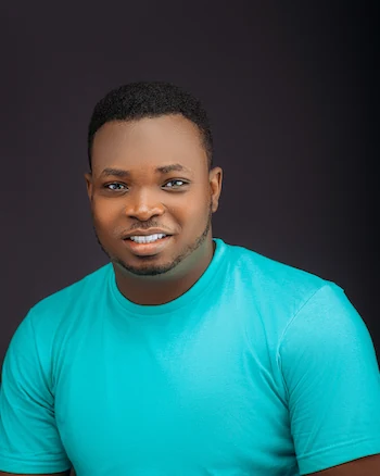 Tolulope Olanrewaju portrait